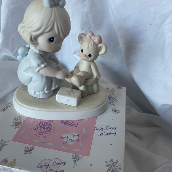 Precious Moments 1994 Members - Picture 4 of 4